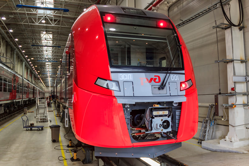 «Уральские локомотивы» начали поставки первых электропоездов «Ласточка» 2020 года